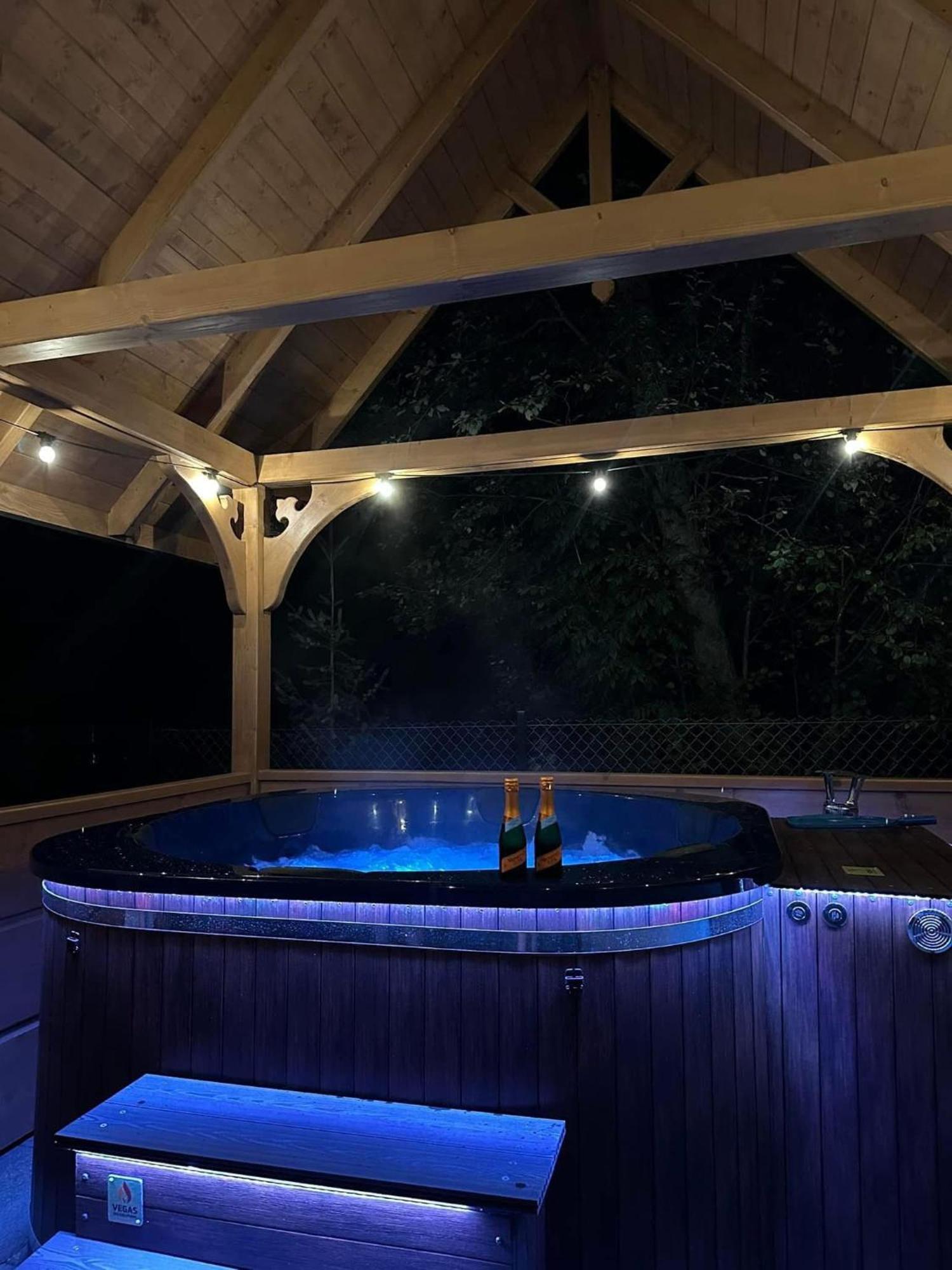 Domki Gawra Z Jacuzzi Zakopane Eksteriør bilde